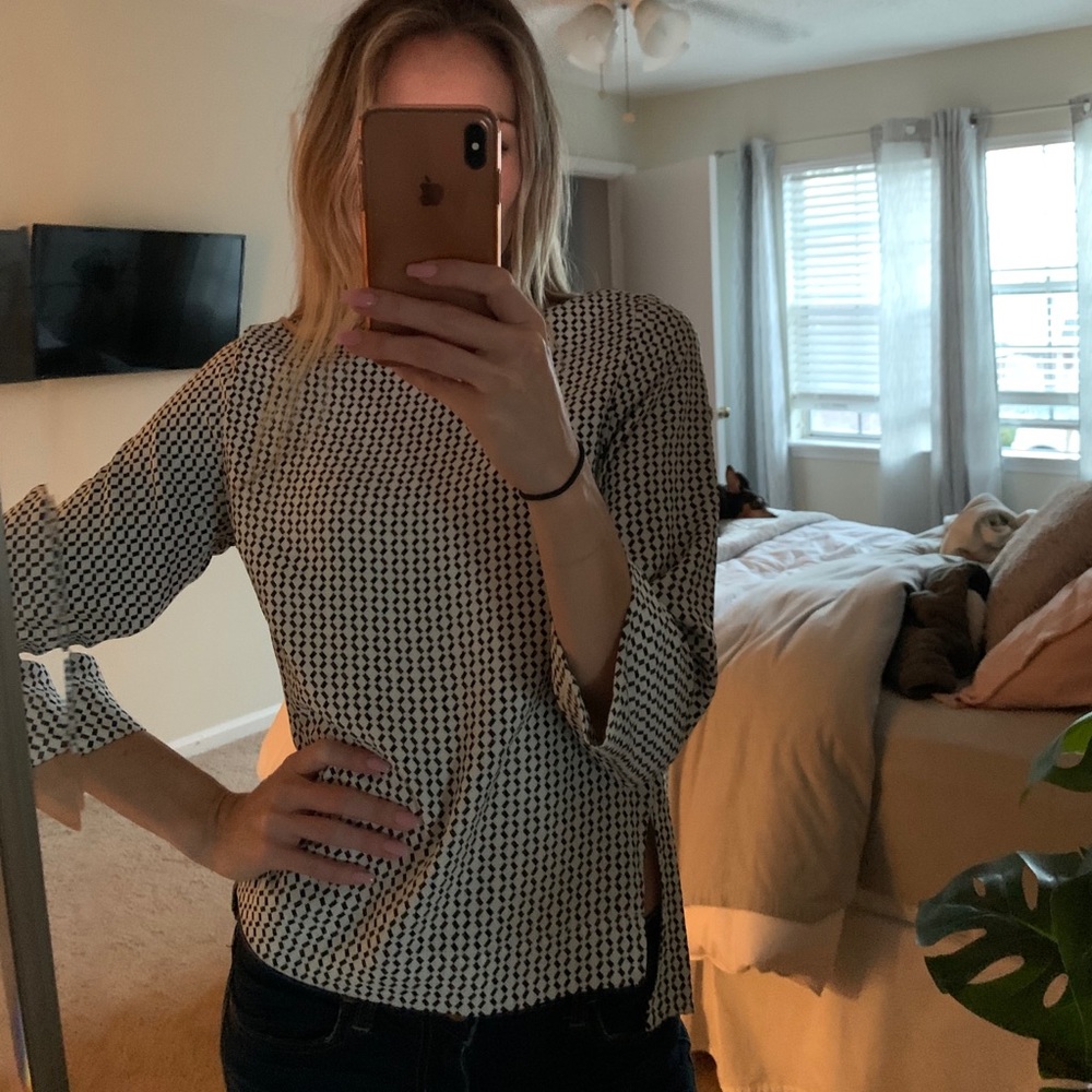 Black and white top